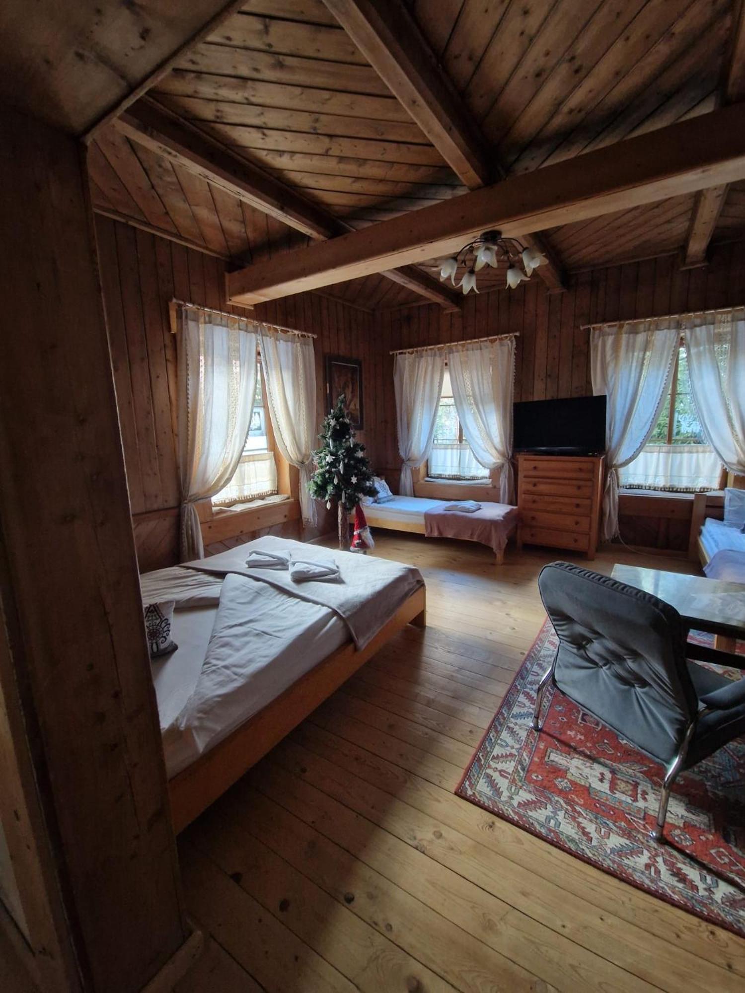 Willa Konradowka - Apartamenty Debowy, Klonowy, Kosowka I Limba Zakopane Buitenkant foto